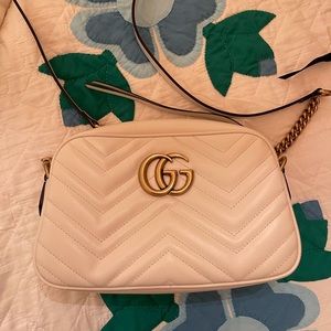 White Gucci Marmont small shoulder bag